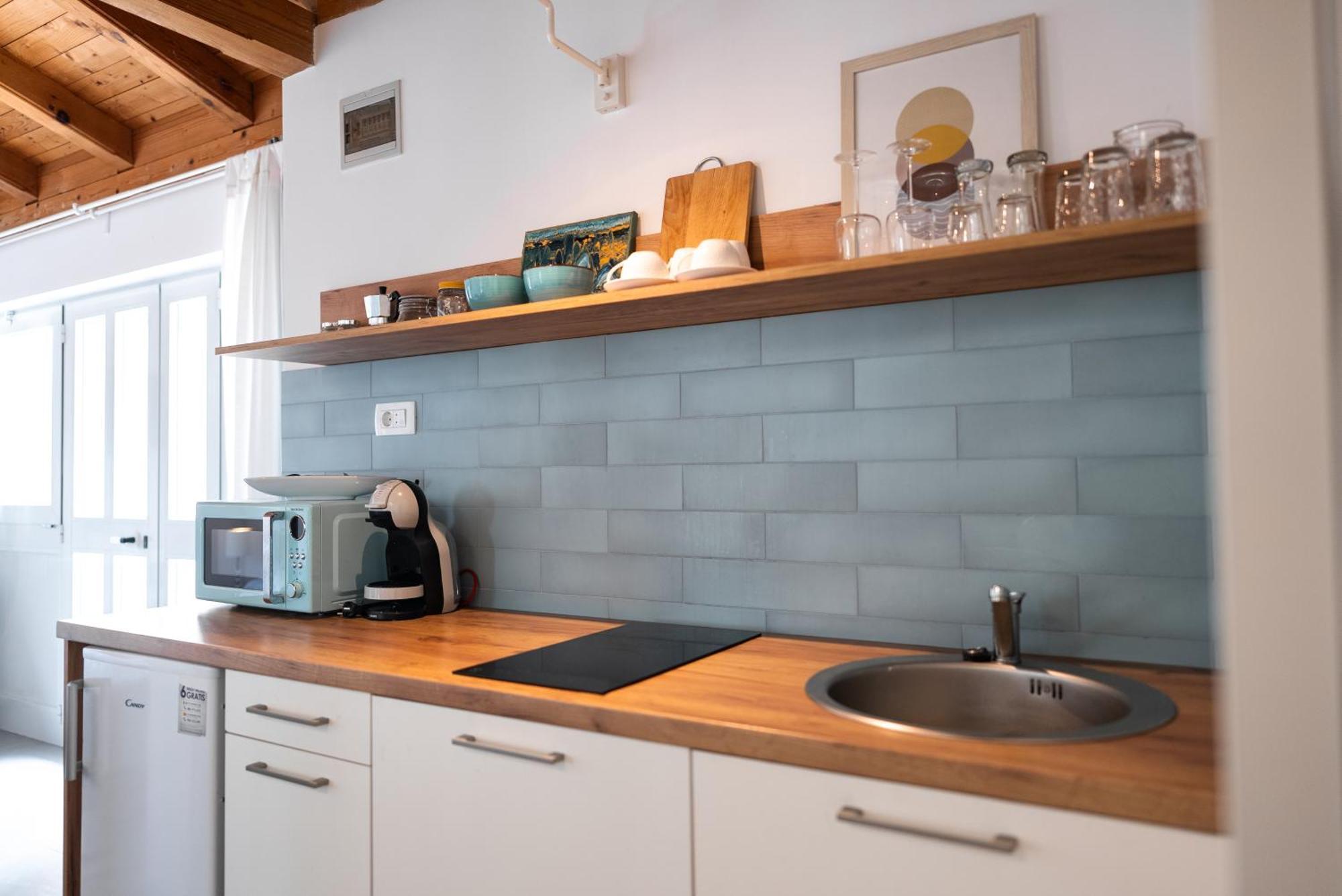 New Cosy With Private Parking Apartment *