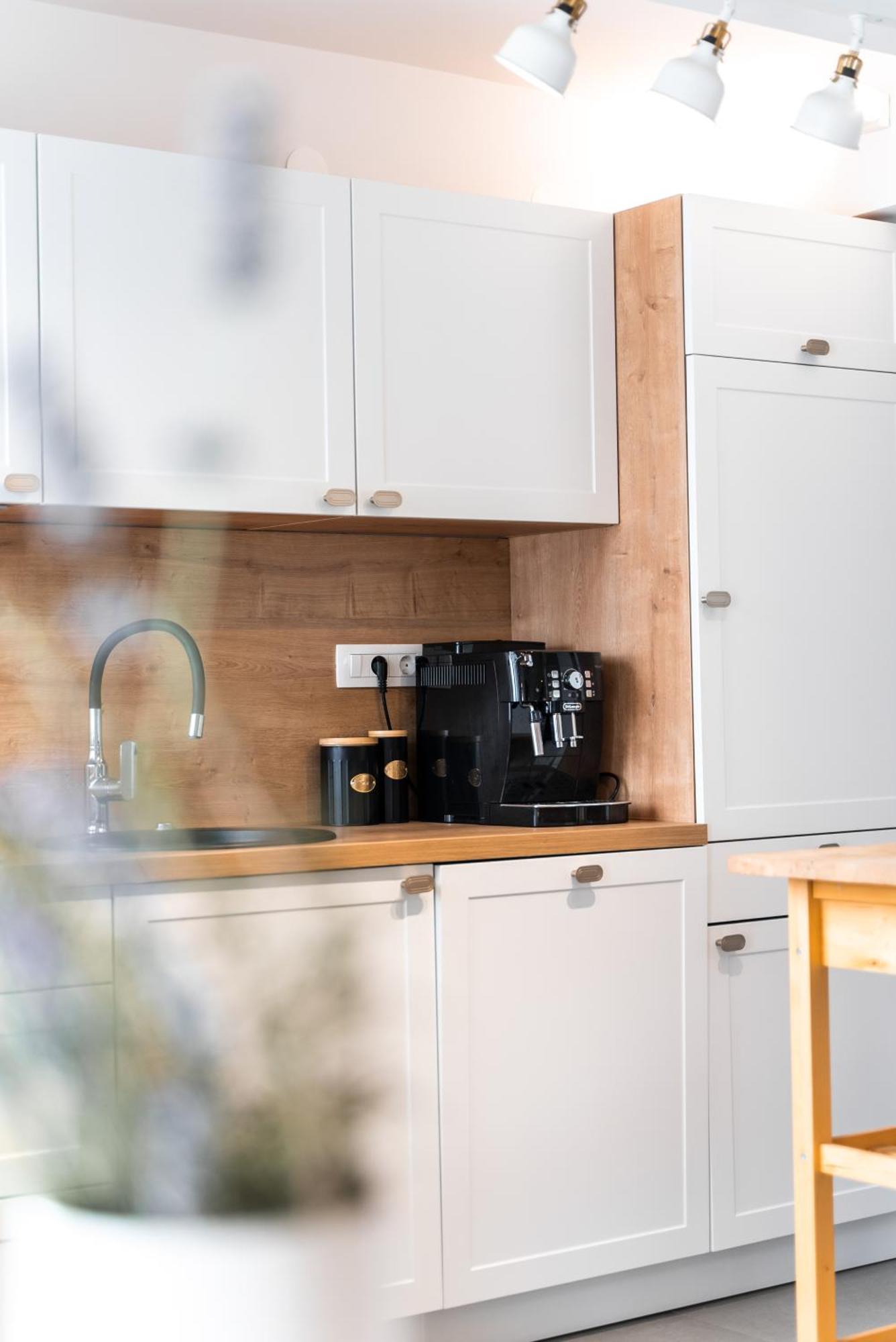 New Cosy With Private Parking Apartment *