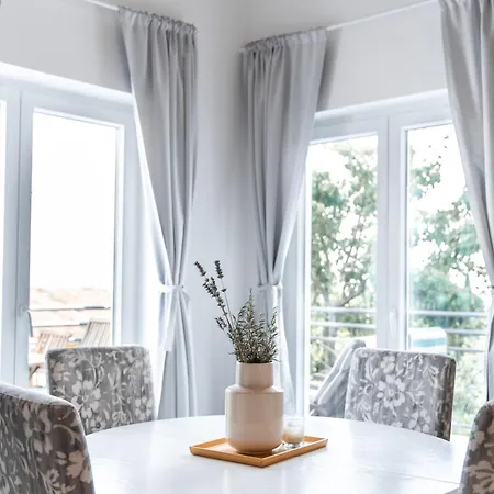New Cosy Apartments With Private Parking Opatija Exterior photo